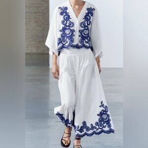 Zara White Cotton Embroidered Cropped Blouse Size M